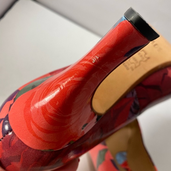 Sold! - Picture 8 of 10